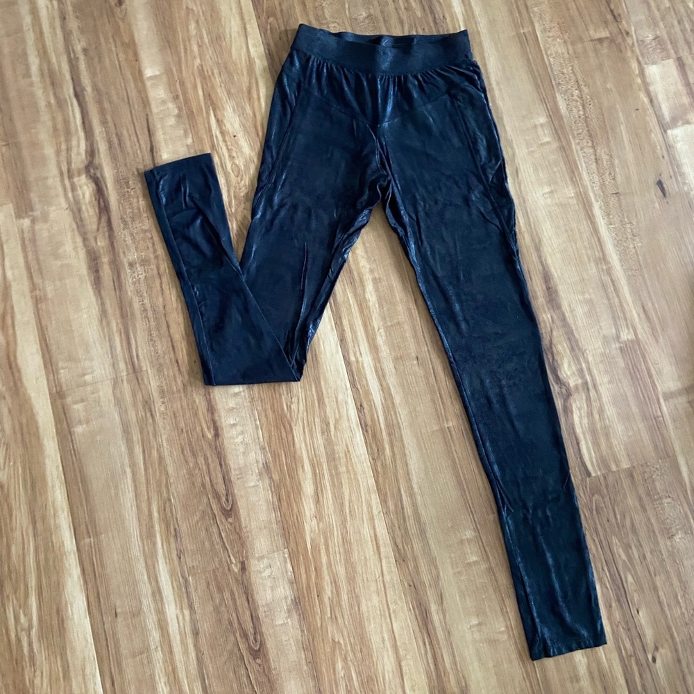 Kardashian Kollection 'Pebbled' Leggings